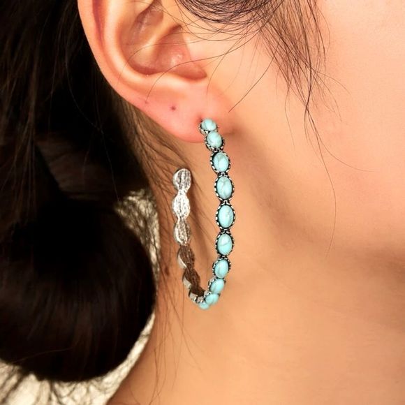 Turquoise hoops - Picture 5 of 5